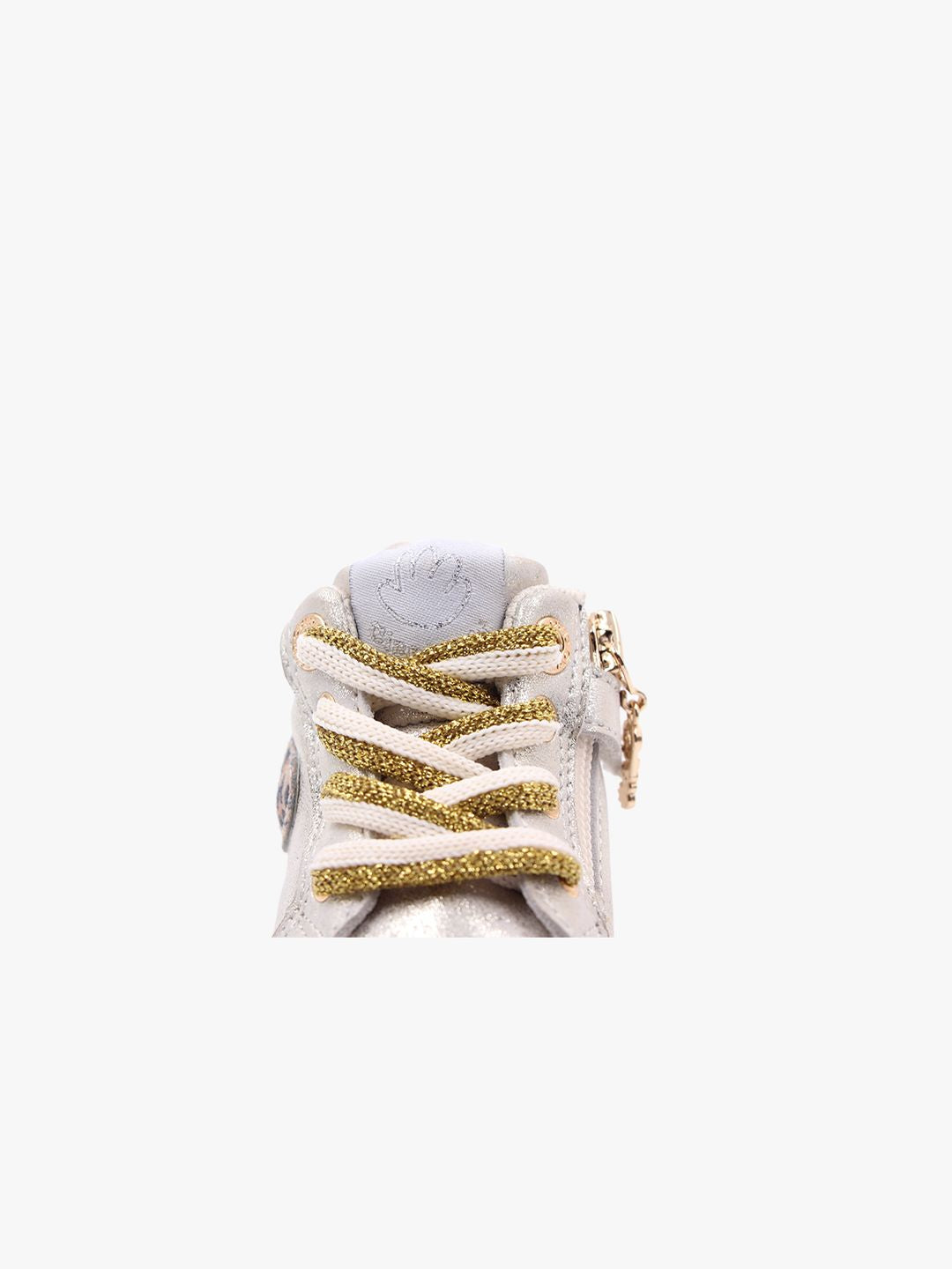Parma, off white, scatto 8